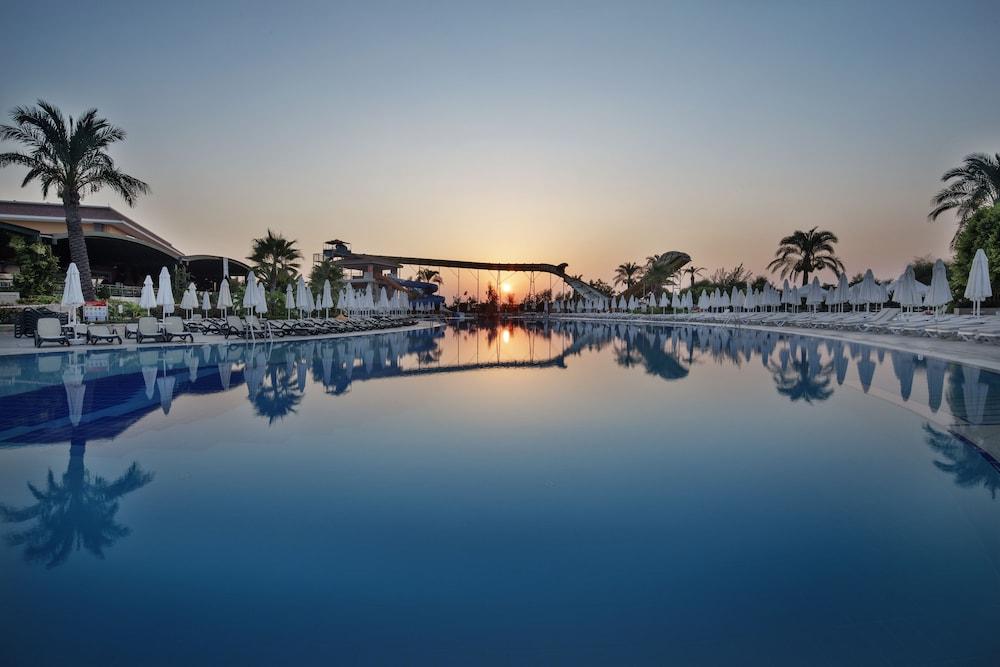 Crystal Paraiso Verde Resort & Spa Bogazkent Kültér fotó